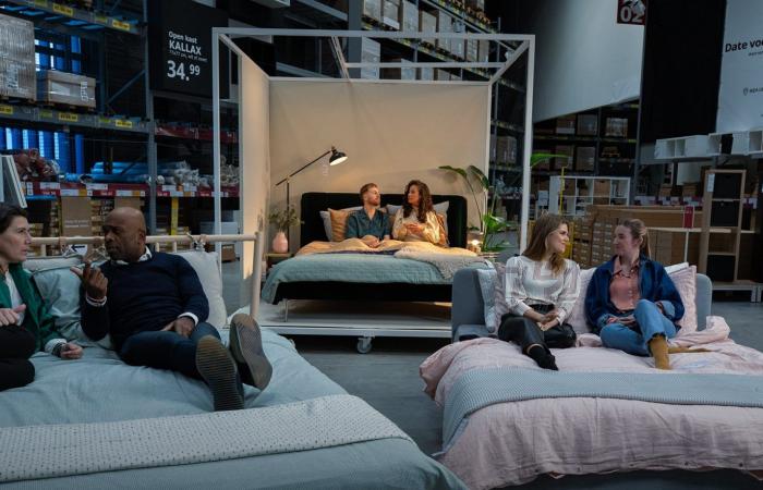 IKEA Utrecht organizes a speed date for a thousand bachelors