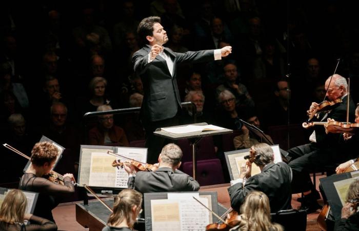 Not in Amsterdam, but in Rotterdam, the hero Strauss sounds