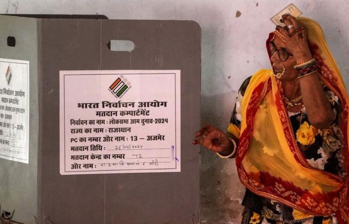 Heat seems to keep Indians away from the polls, turnout noticeably lower