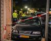 Car collides with house after police chase through Eindhoven, two men (30 and 40) arrested 112 and crime