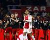 LIVE premier league | Ajax in serious trouble at halftime: duel with Excelsior in the balance after Bergwijn was sent off | Football