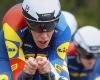 Ellen van Dijk taken to hospital for check-up after crash in Vuelta team time trial