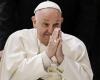 Pope leaves Rome for first time in months to visit prison | Abroad