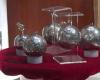 Centuries-old handballs auctioned, one copy to the Rijksmuseum