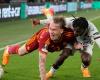 Roma coach De Rossi spares Karsdorp after mistake: ‘Unfair to point fingers’ | Football
