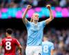 Unleashed Haaland keeps Manchester City on title course with four goals
