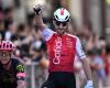 Escapee Benjamin Thomas surprises sprinters and stunts with victory in fifth Giro stage | Cycling