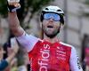 Frenchman puts Giro peloton on display with fellow escapees and sprints to stage win