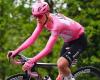 Giro 2024: Live blog stage 9 to Napoli – Punchers and attackers woke up happy