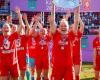 Tribute at town hall and poem by city poet for FC Twente Women | FC Twente